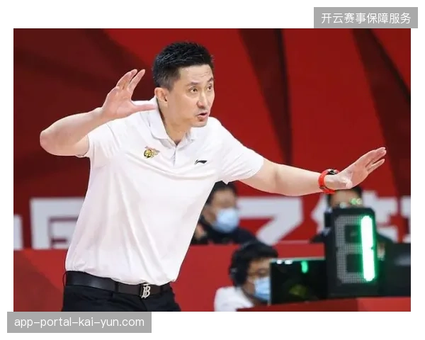 杜锋休赛期离任传闻不实，其将继续执教广东并兼顾广东省篮球发展工作